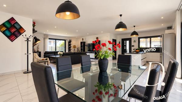 Belle et grande maison contemporaine au calme,