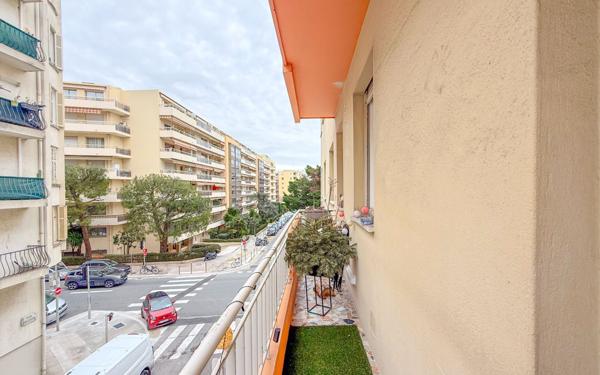 Appartement à vendre    2 pièces • 30 m2 Nice