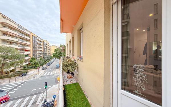 Appartement à vendre    2 pièces • 30 m2 Nice