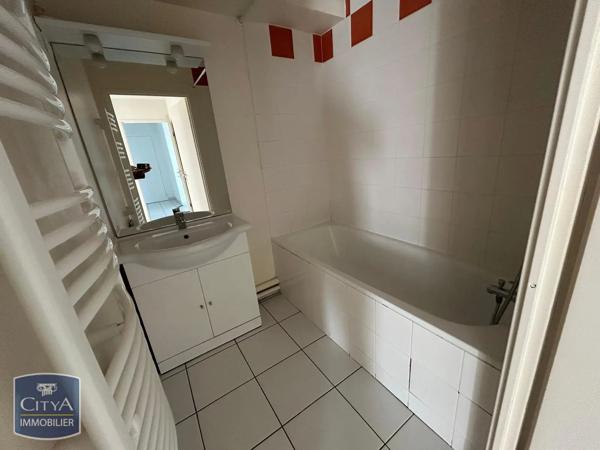 Appartement à louer 3 pièces 63.63m² Châlons-en-Champagne (51000)