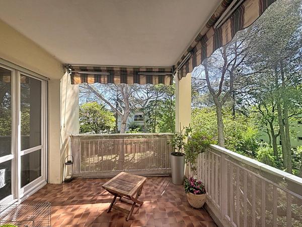 T3 68 m² au calme avec terrasse en résidence verdoyante