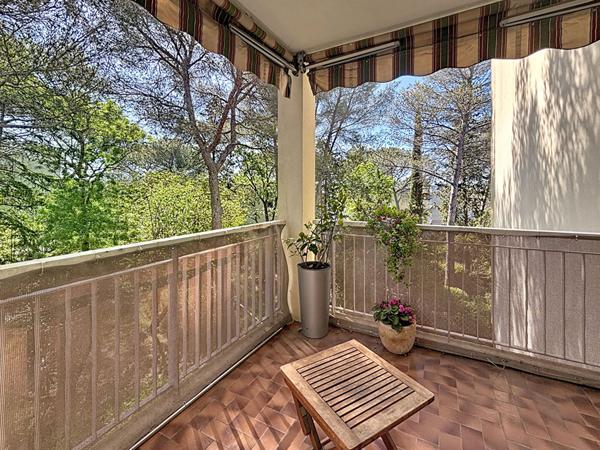 T3 68 m² au calme avec terrasse en résidence verdoyante