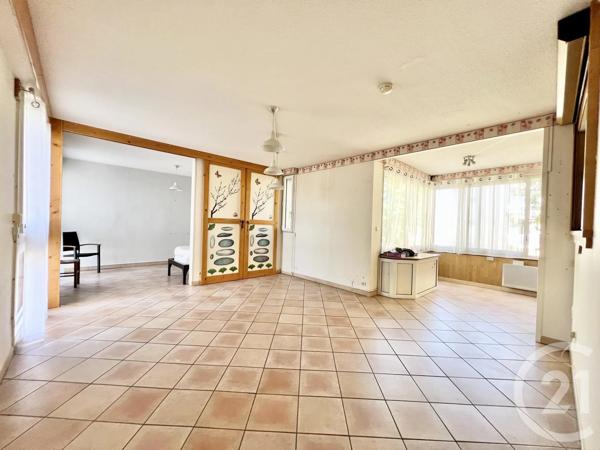 Appartement T4 à vendre  4 pièces - 101,70 m 2   CUGNAUX  - 31