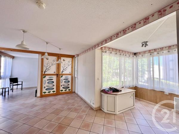 Appartement T4 à vendre  4 pièces - 101,70 m 2   CUGNAUX  - 31