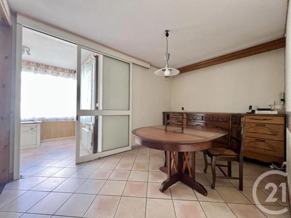 Appartement T4 à vendre  4 pièces - 101,70 m 2   CUGNAUX  - 31