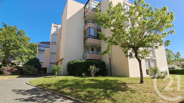 Appartement T4 à vendre  4 pièces - 101,70 m 2   CUGNAUX  - 31