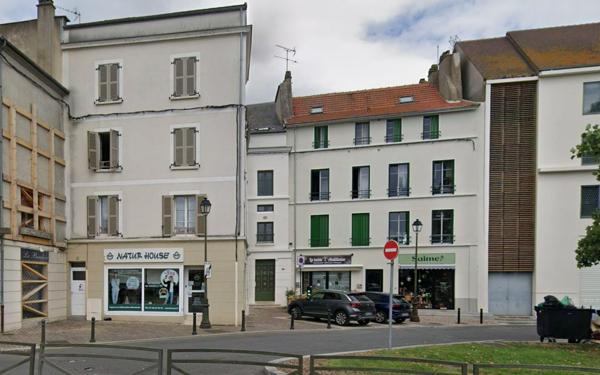 Immeuble à vendre    2 pièces •  Meaux