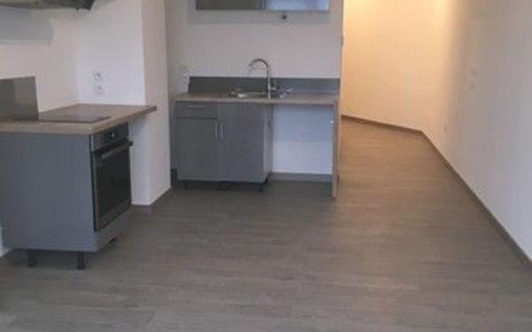 Appartement à louer    1 pièce • 29,70 m2 Neuilly-Plaisance