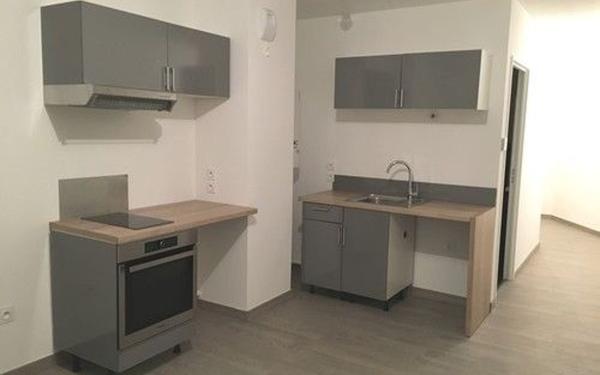 Appartement à louer    1 pièce • 29,70 m2 Neuilly-Plaisance