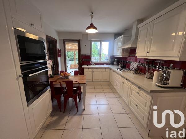 Maison 6 pièces de 135 m² à Anzin (59410)