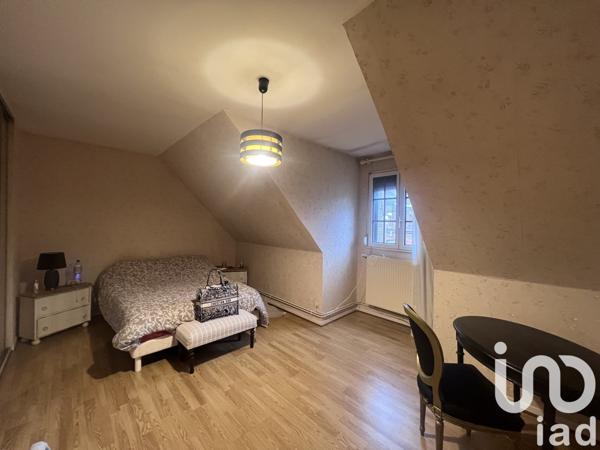 Maison 6 pièces de 135 m² à Anzin (59410)