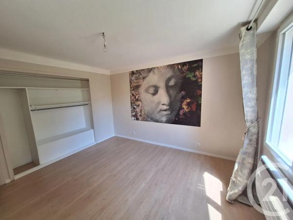 Maison à vendre  7 pièces - 215 m 2   MIREPOIX  - 09