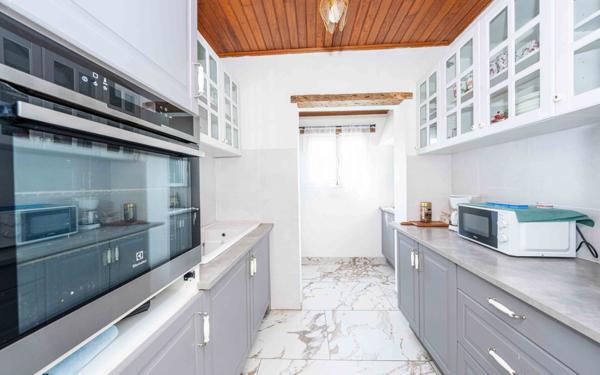 Maison à vendre    6 pièces •  Grasse