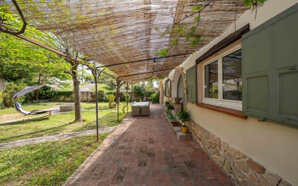 Maison à vendre    6 pièces •  Grasse