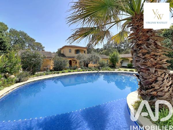 Maison à vendre 11 pièces 257 m² Saint-Mathieu-de-Tréviers
