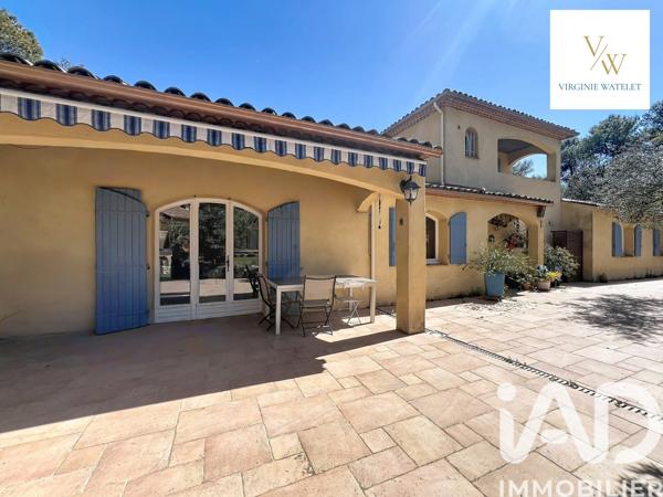 Maison à vendre 11 pièces 257 m² Saint-Mathieu-de-Tréviers