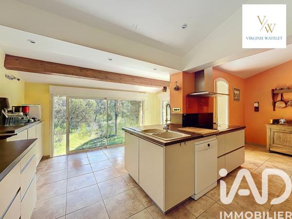 Maison à vendre 11 pièces 257 m² Saint-Mathieu-de-Tréviers