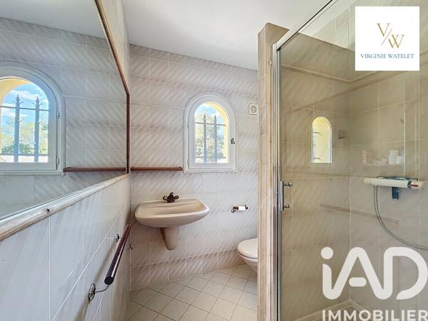 Maison à vendre 11 pièces 257 m² Saint-Mathieu-de-Tréviers