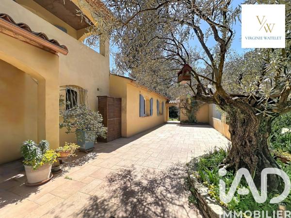 Maison à vendre 11 pièces 257 m² Saint-Mathieu-de-Tréviers