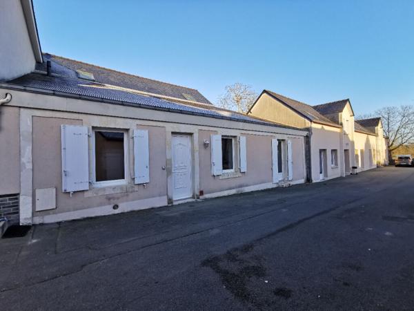 A LOUER ST MELAINE MAISON DE BOURG T2