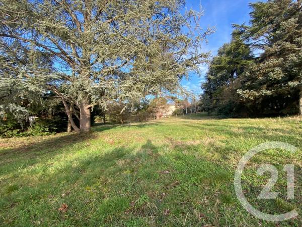 Terrain à vendre  1715 m 2   LAUNAGUET  - 31
