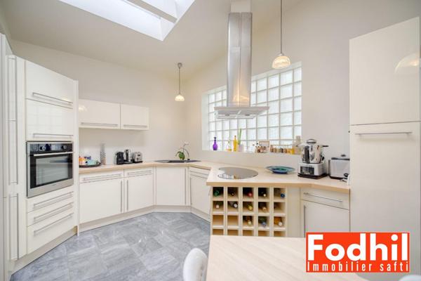 Magnifique maison style château – Centre-ville, 5/6 pièces, jardin et terrasse