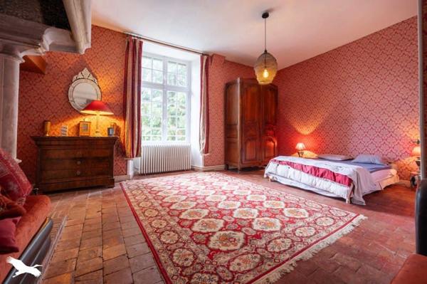 Maison à vendre |  Mehun-sur-Yèvre |  13 pièces | 390 m²