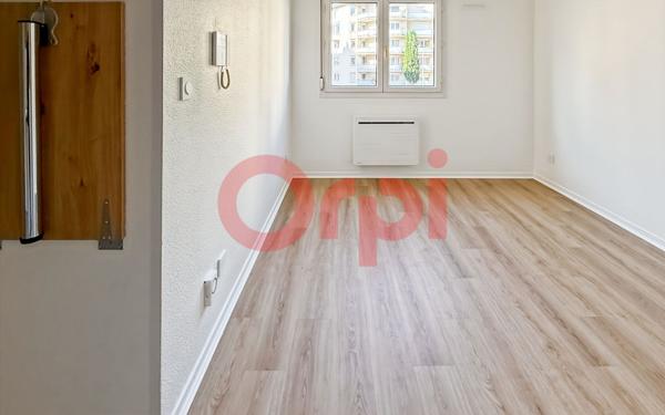 Appartement à vendre    1 pièce • 20 m2 Lyon 7