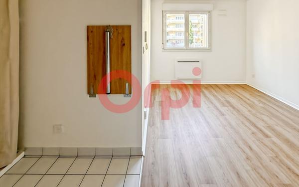 Appartement à vendre    1 pièce • 20 m2 Lyon 7
