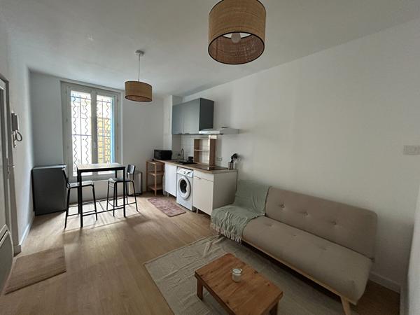 Appartement Nimes 2 pièce(s) 25 m2