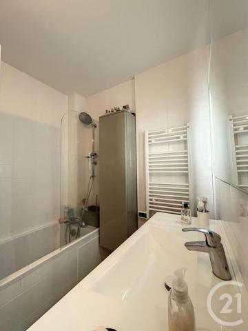 Appartement F5 à vendre  5 pièces - 93 m2 PARIS - 75012
