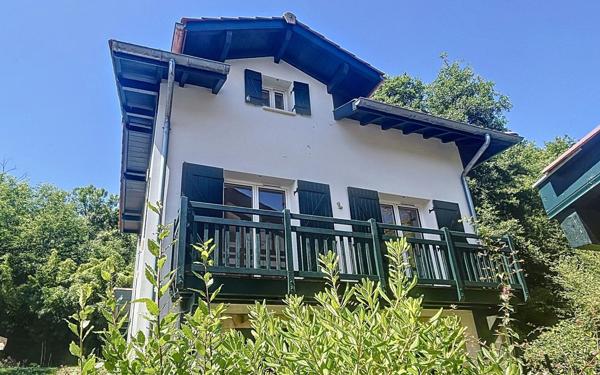 Maison à vendre    4 pièces • 94 m2 Biarritz
