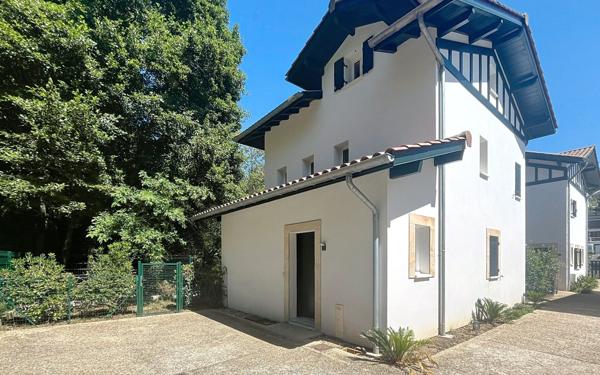 Maison à vendre    4 pièces • 94 m2 Biarritz