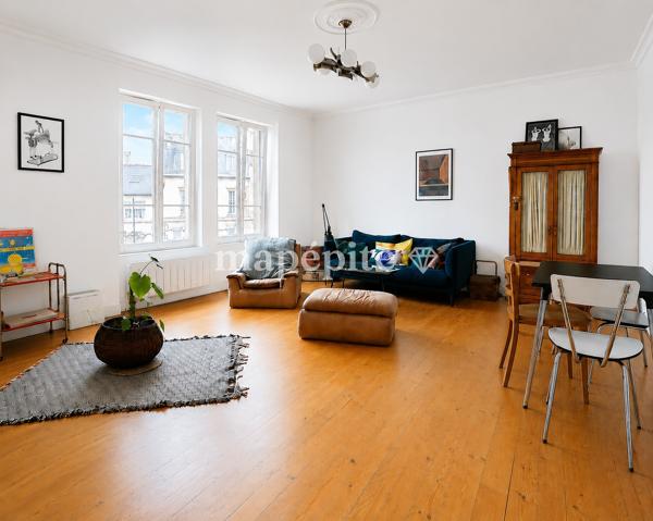 Maison
         5 pièces
        - 165 m² Exclusivité 329 000 € *