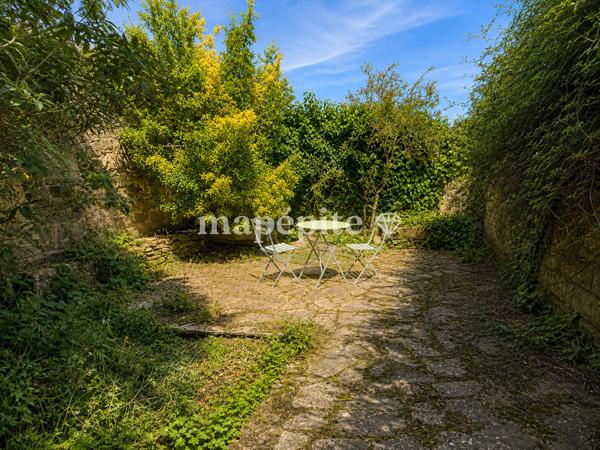 Maison
         5 pièces
        - 165 m² Exclusivité 329 000 € *