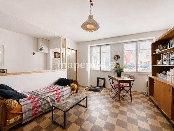 Maison
         5 pièces
        - 165 m² Exclusivité 329 000 € *