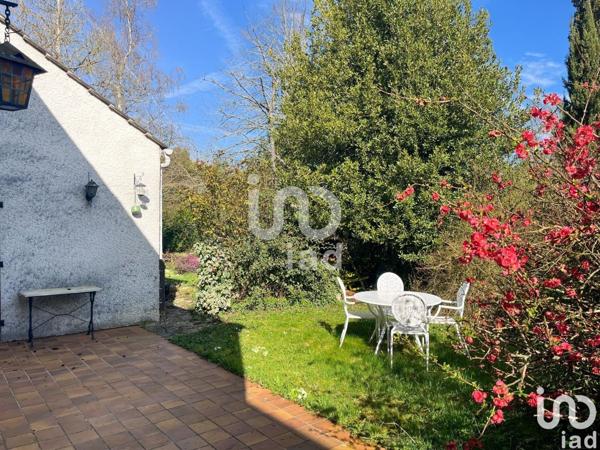 Maison 7 pièces de 145 m² à La Grande-Paroisse (77130)