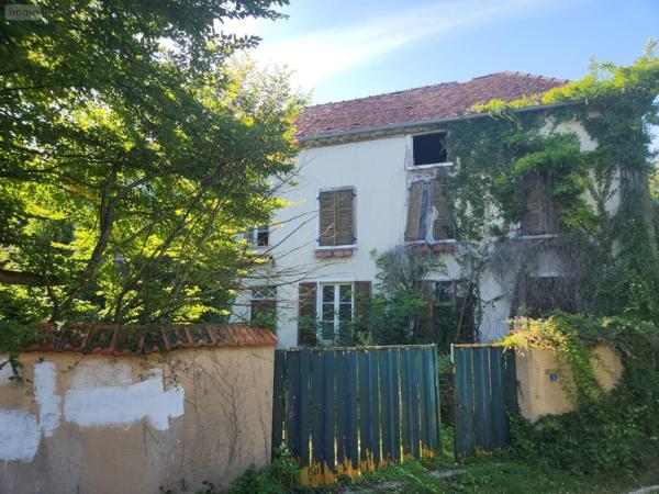 Maison à restaurer à vendre à Amance dans l'Aube (10140), ref : 10379/618   
Calme