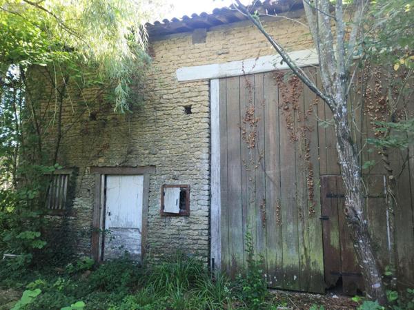 Maison à restaurer à vendre à Amance dans l'Aube (10140), ref : 10379/618   
Calme