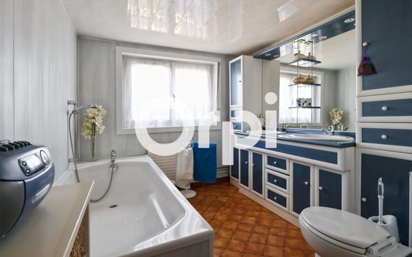 Maison à vendre    5 pièces •  Cappelle-la-Grande