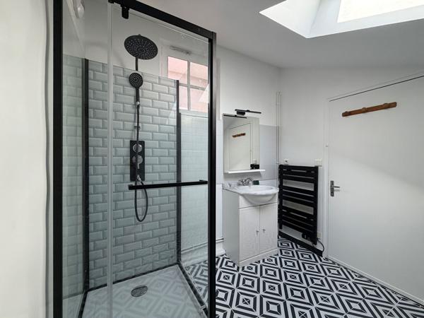 Charmant T2 rénové au coeur de Périgueux. Prêt à vivre !