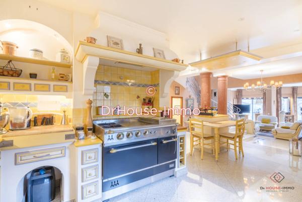 Maison à vendre 6 pièces de 237 m²