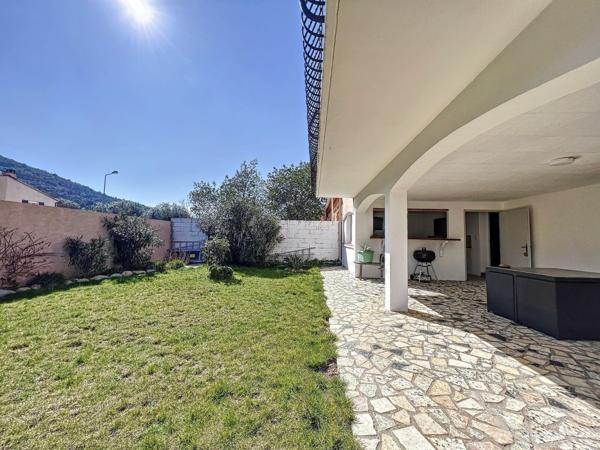 Maison 3 faces - 185 m2 - 4 chambres - Le Boulou