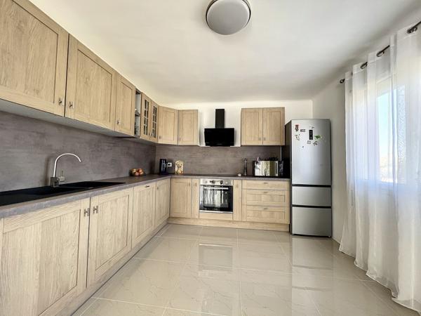 Maison 3 faces - 185 m2 - 4 chambres - Le Boulou