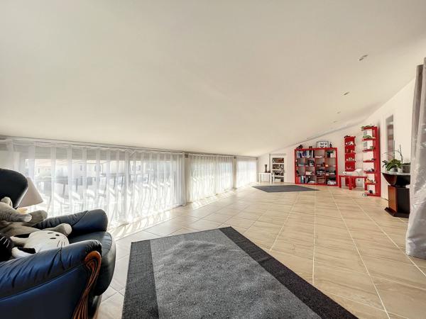 Maison 3 faces - 185 m2 - 4 chambres - Le Boulou