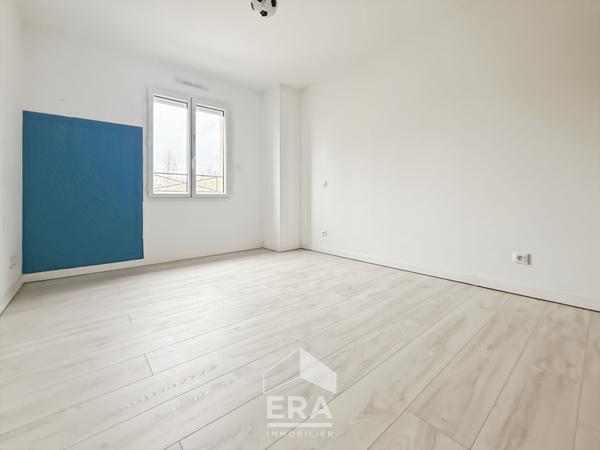 Maison contemporaine de standing ? 174 m² ? 5 chambres ? Piscine ? DPE A