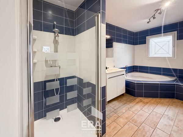 Maison contemporaine de standing ? 174 m² ? 5 chambres ? Piscine ? DPE A