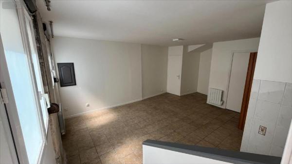 Fonds et/ou murs commerciaux à vendre à Châlons-en-Champagne dans la Marne (51000), ref : 51001-1066043