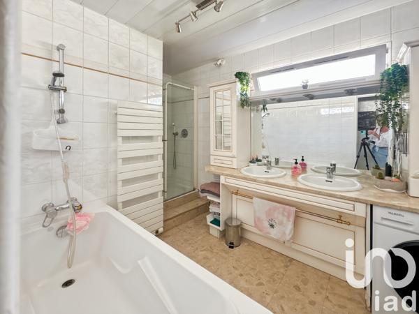 Maison à vendre 5 pièces 114 m² Noisy-le-Grand
