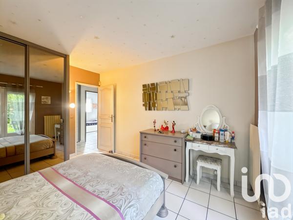 Maison à vendre 5 pièces 114 m² Noisy-le-Grand